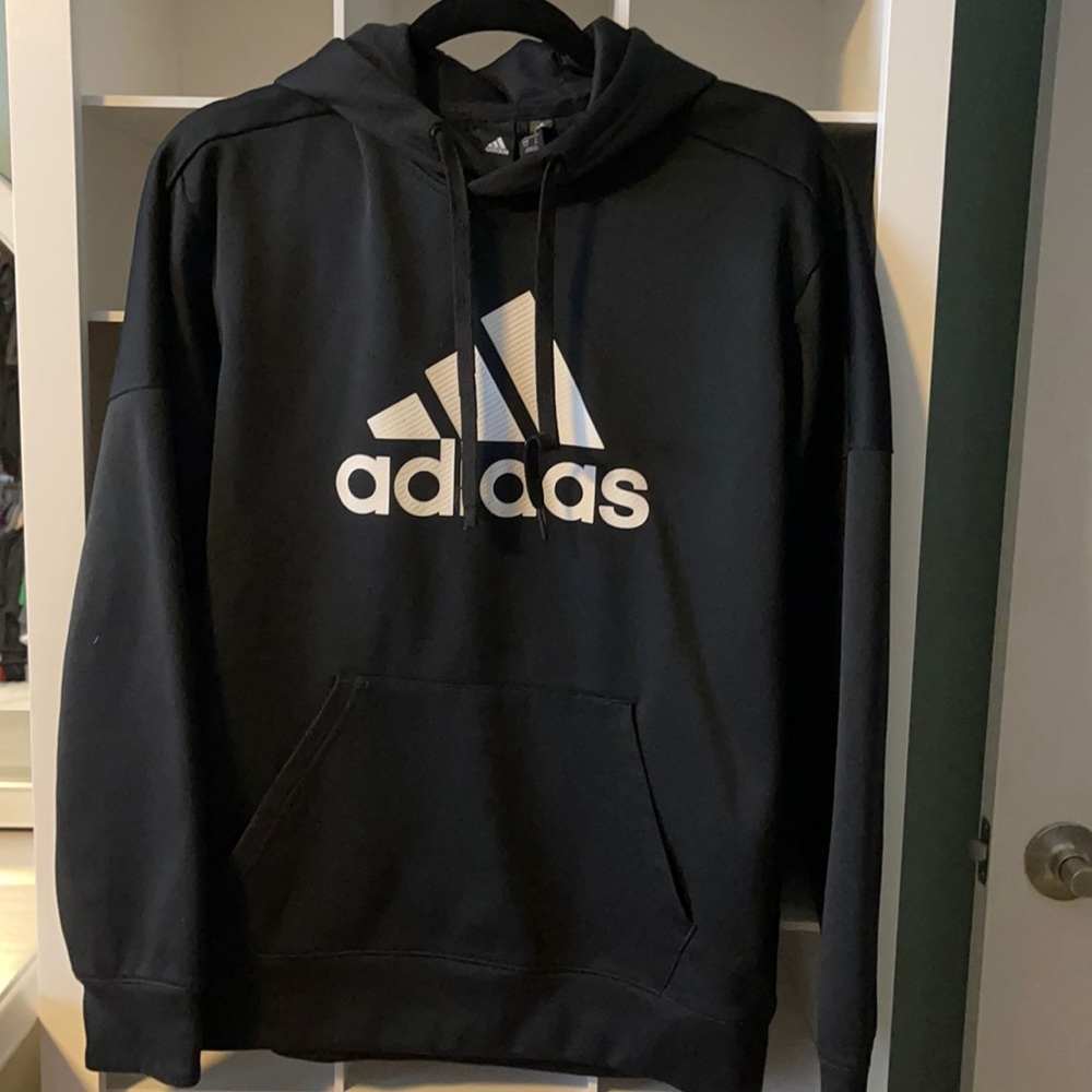 Adidas Climawarm logo hoodie🖤